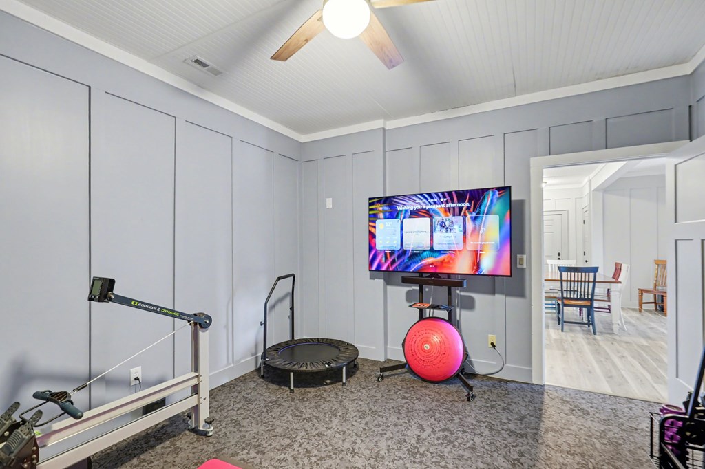 899 Ridge Pointe Way