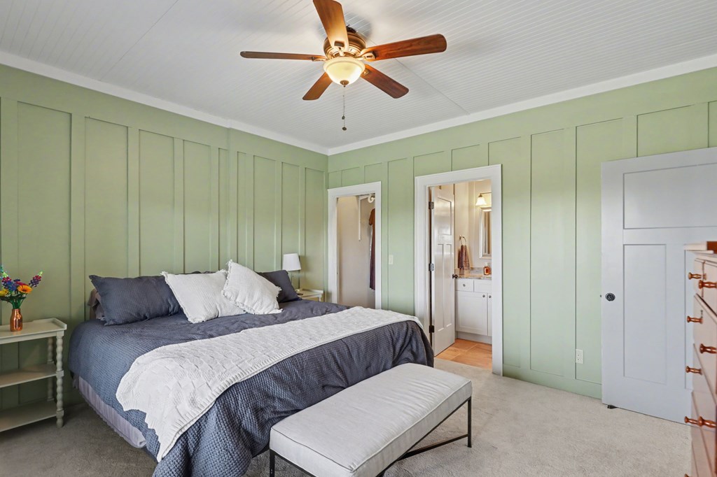 899 Ridge Pointe Way