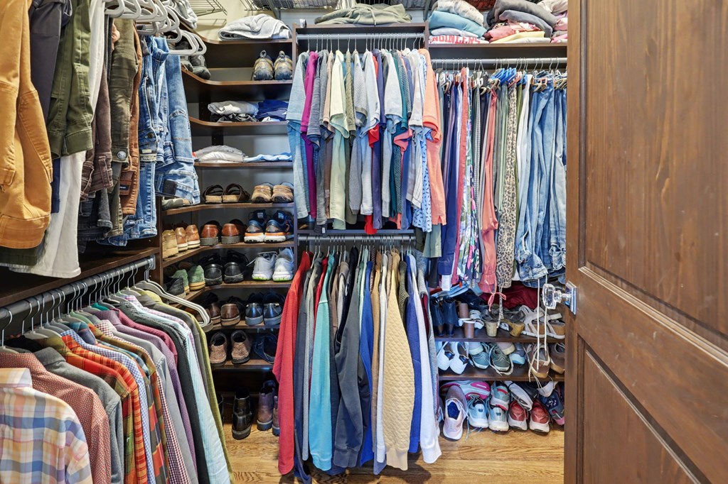 899 Ridge Pointe Way