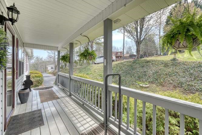 228 Brookhaven Drive