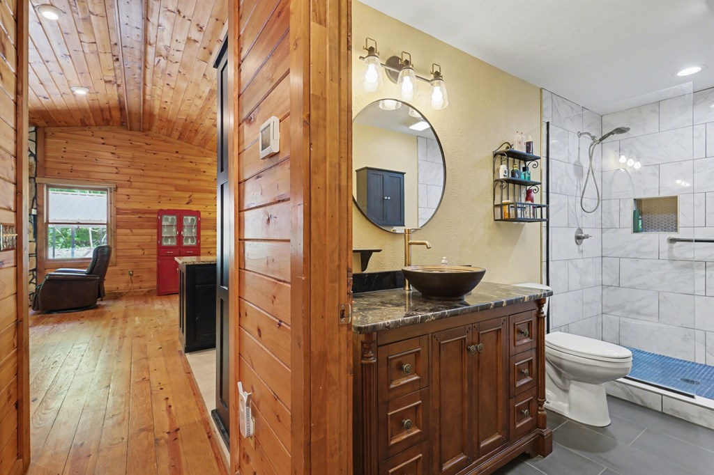 8 Stoney Brook Trail