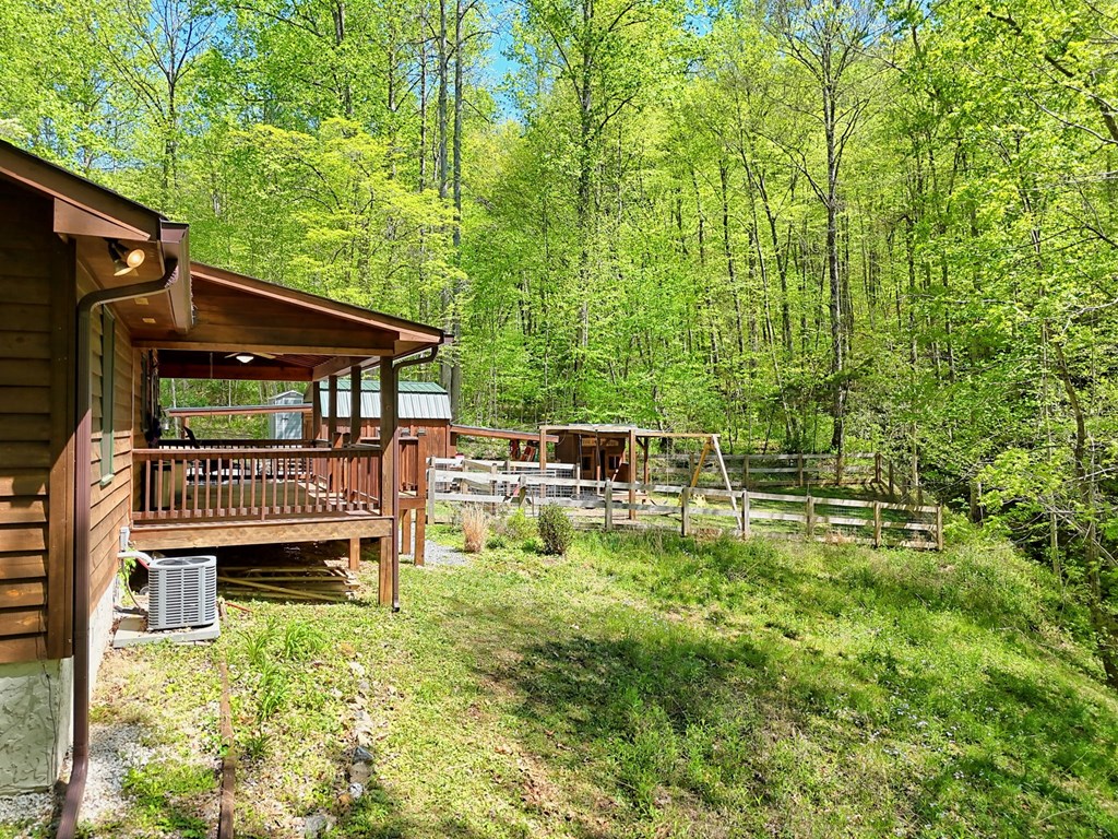 8 Stoney Brook Trail