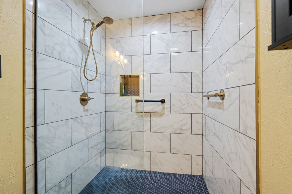 8 Stoney Brook Trail
