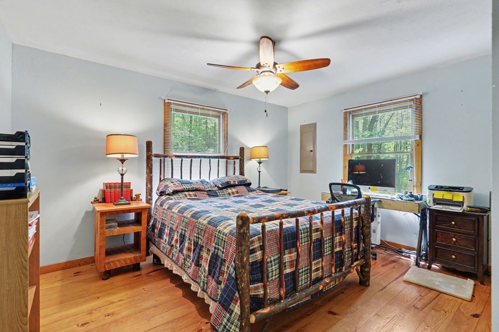 8 Stoney Brook Trail