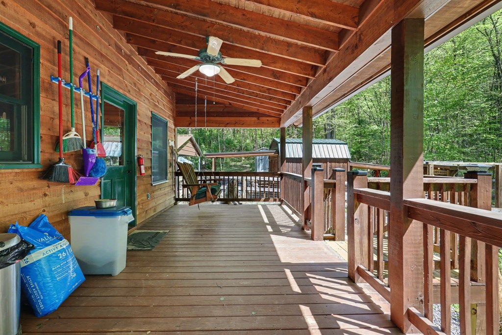8 Stoney Brook Trail