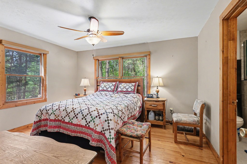 8 Stoney Brook Trail