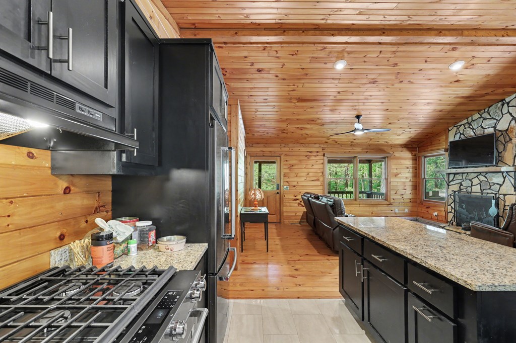8 Stoney Brook Trail