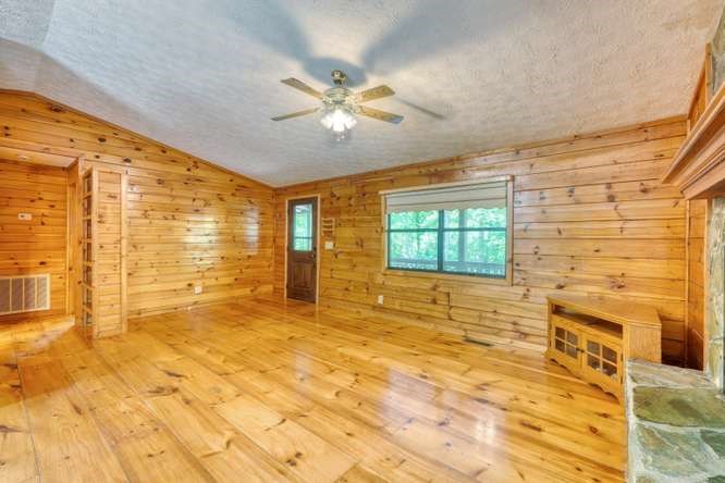 315 Darby Lane