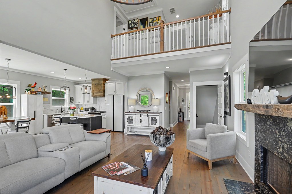 9 Queens Ct