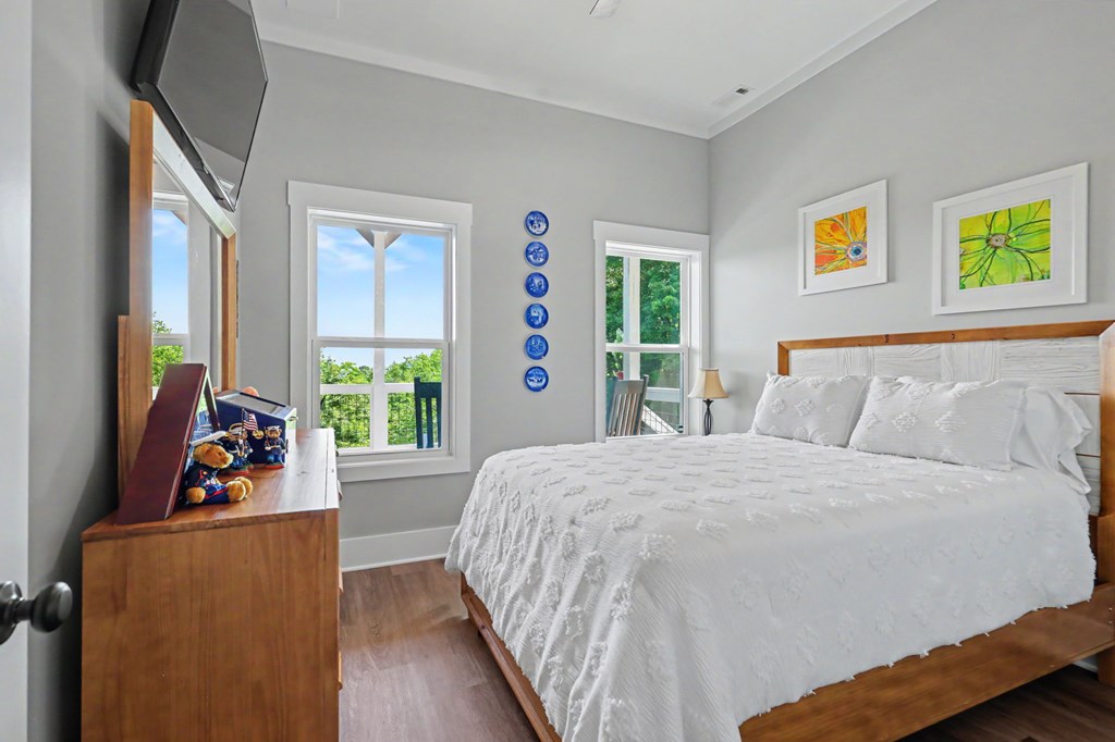 9 Queens Ct