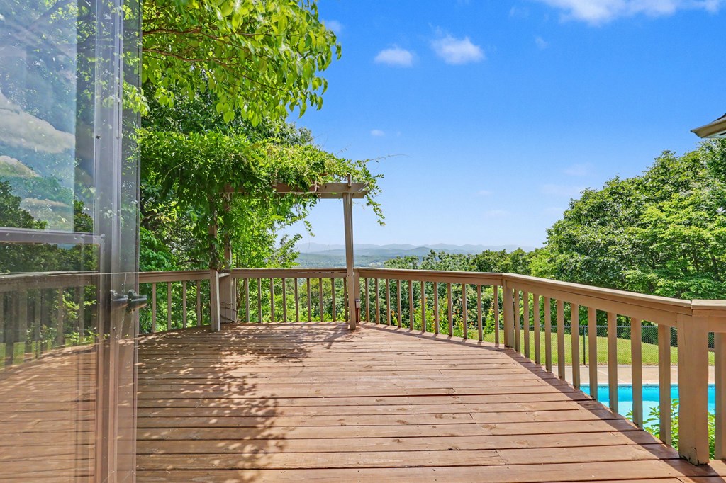 80 Thousand Oaks Road