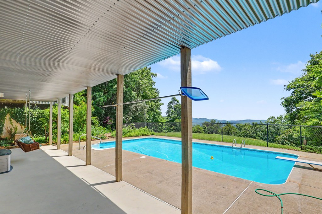 80 Thousand Oaks Road