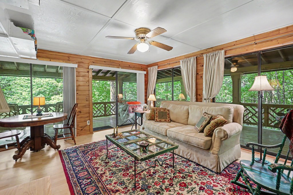 289 Doc Thomas Ridge Road