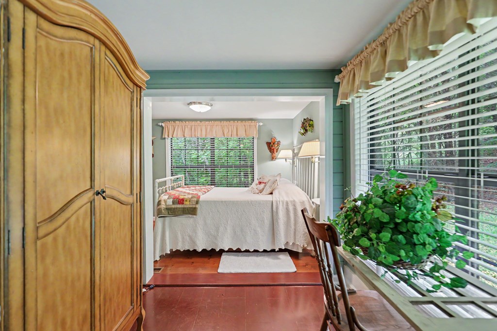 289 Doc Thomas Ridge Road