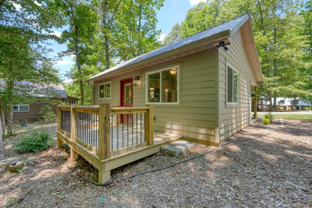 246 Chimney Ridge