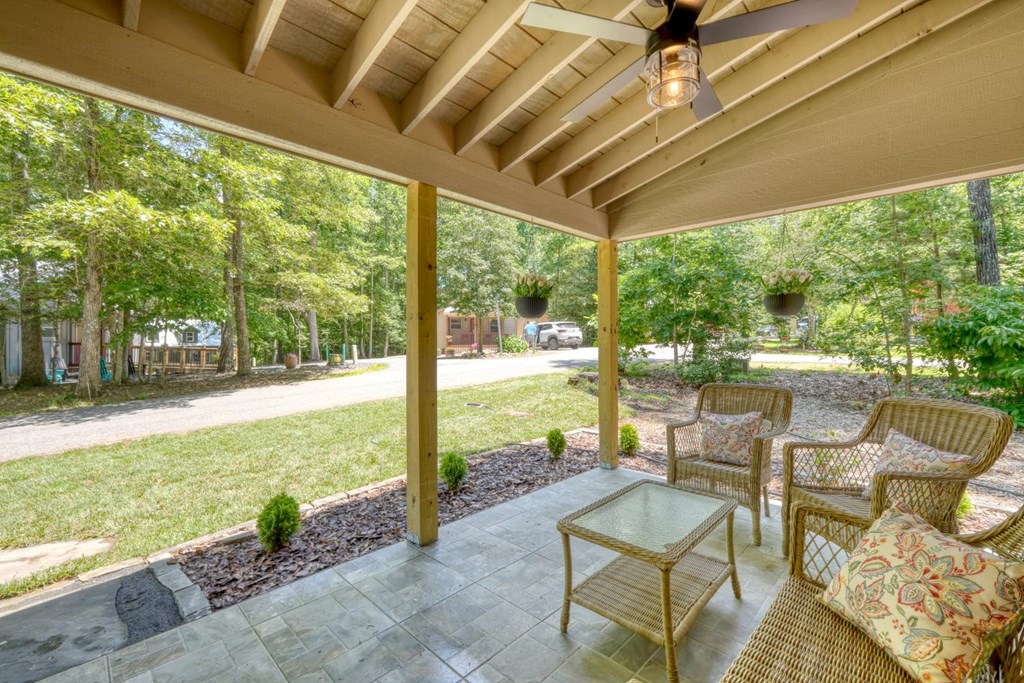 246 Chimney Ridge