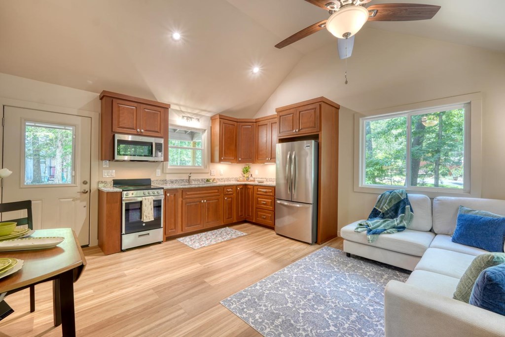 246 Chimney Ridge