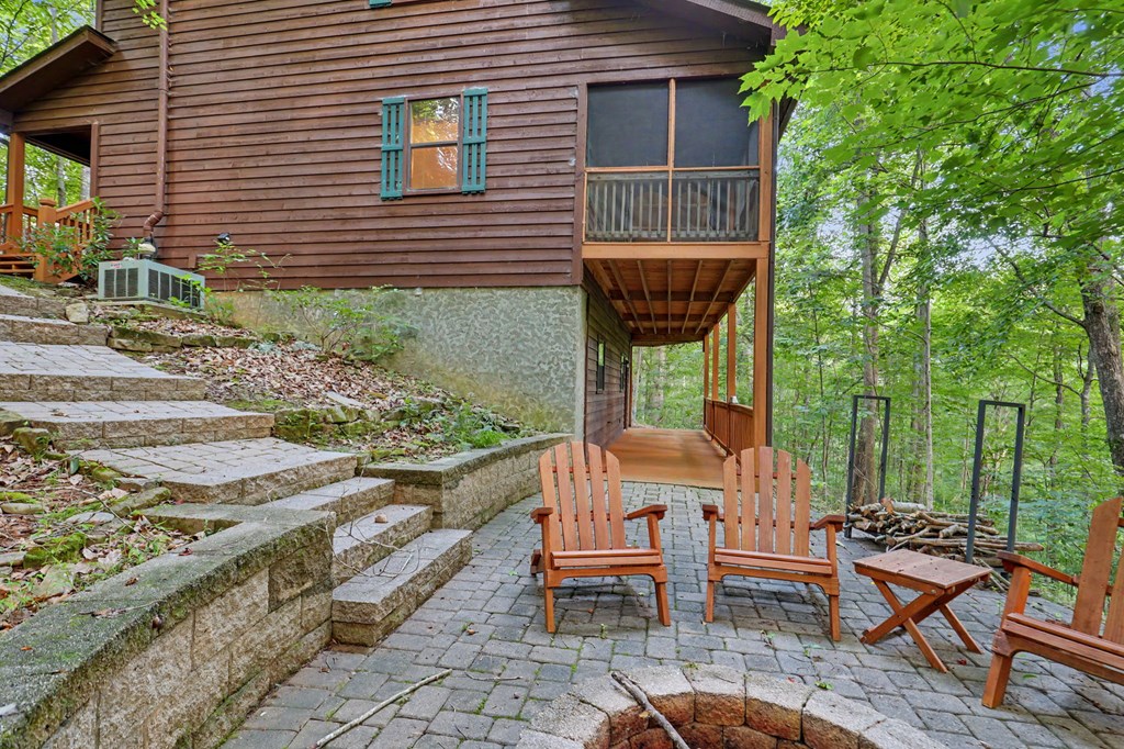 1411 Bradley Road