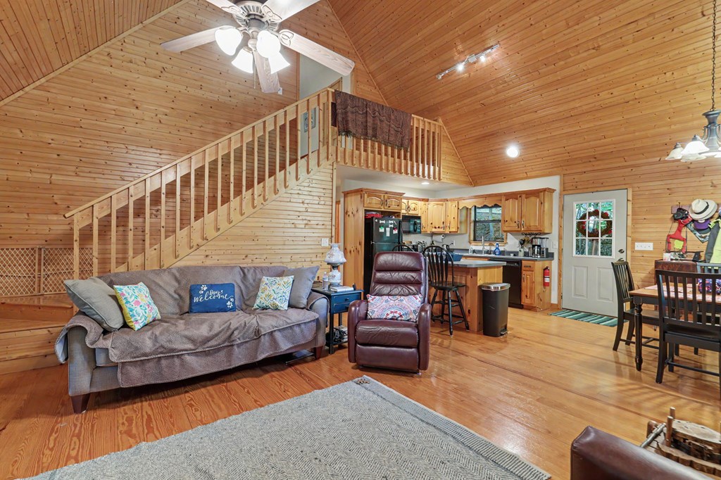 1411 Bradley Road