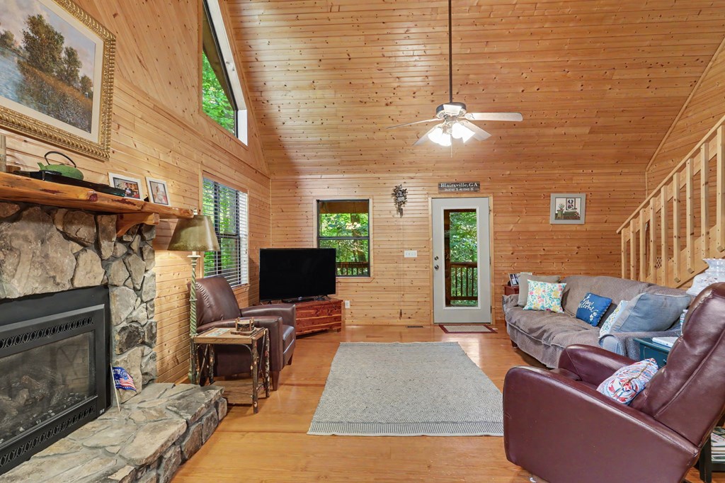 1411 Bradley Road