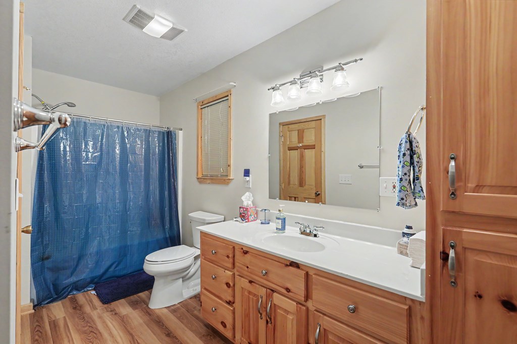 1411 Bradley Road