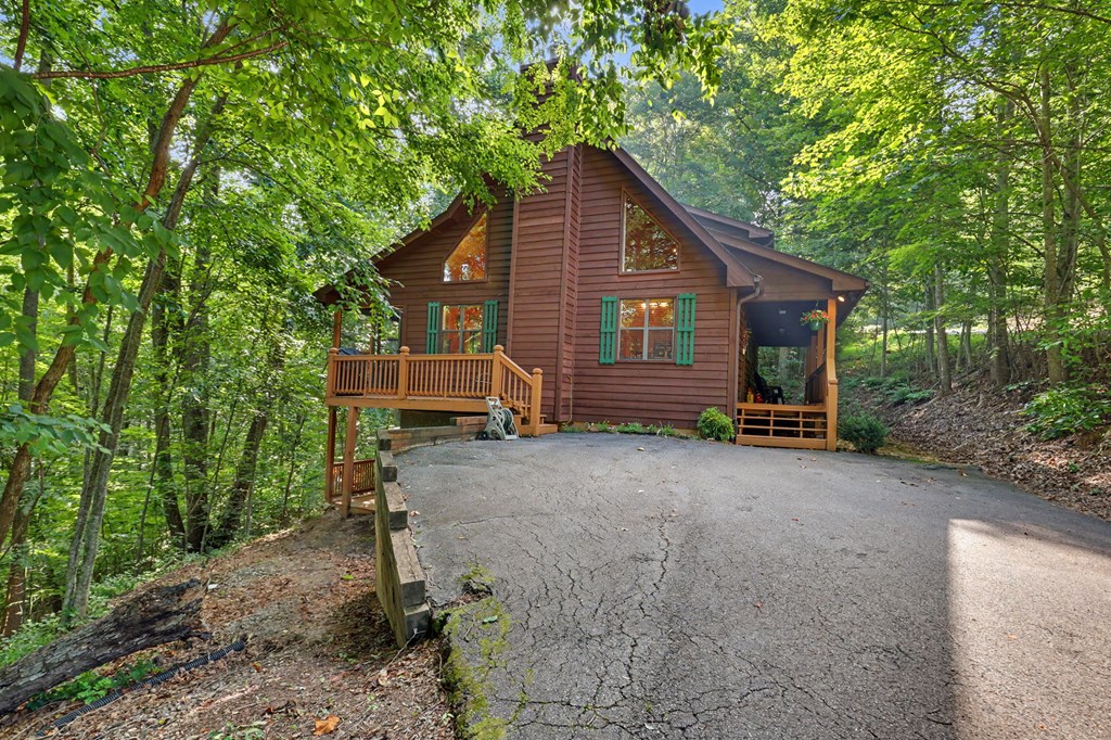 1411 Bradley Road