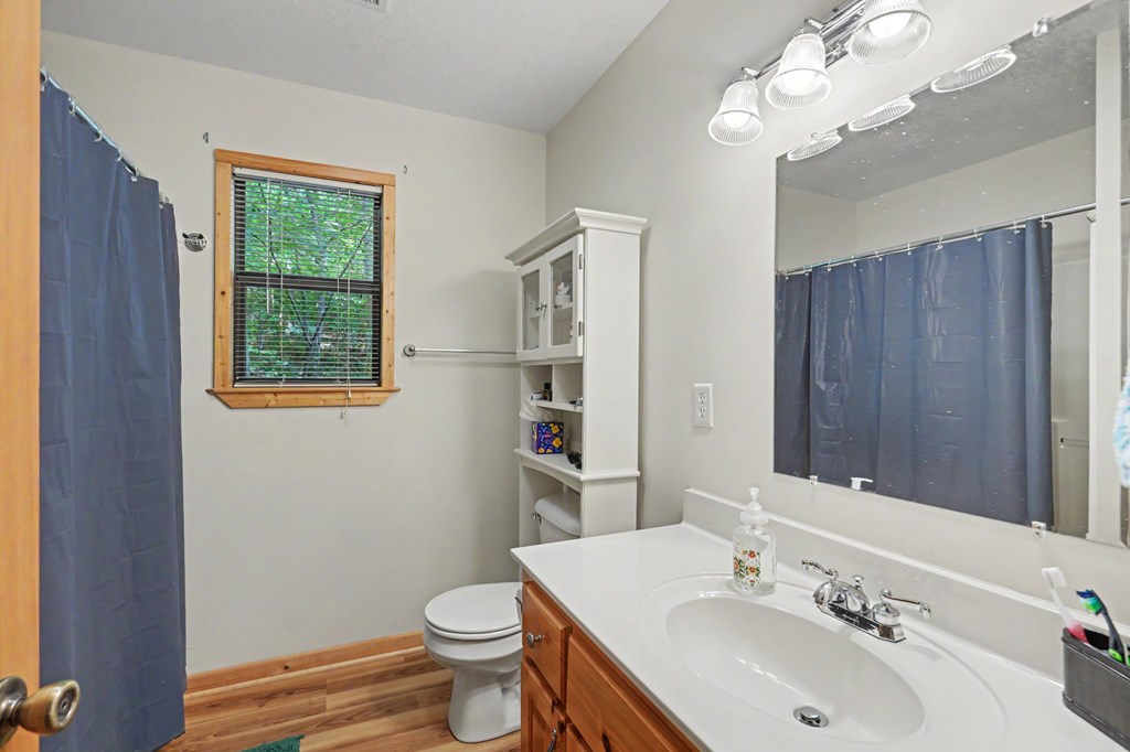 1411 Bradley Road