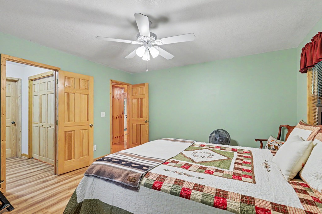 1411 Bradley Road