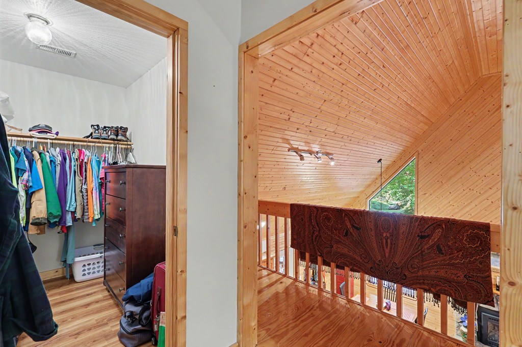 1411 Bradley Road