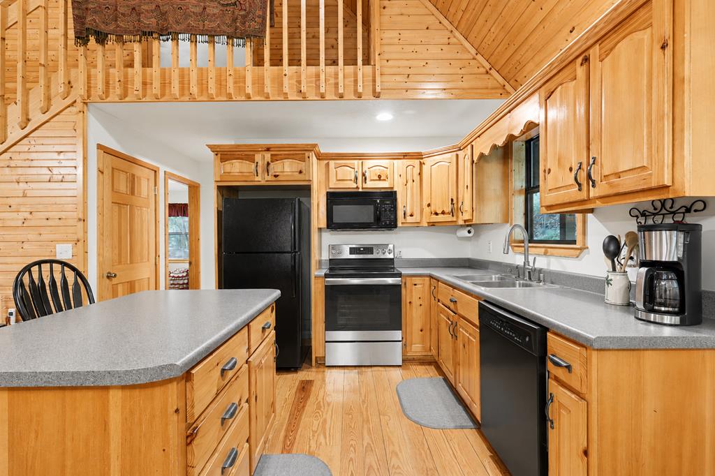 1411 Bradley Road
