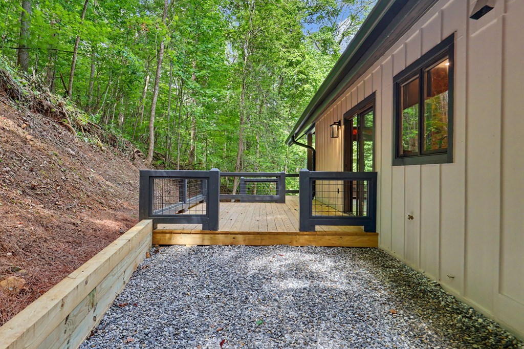 1583 Spring Cove Road