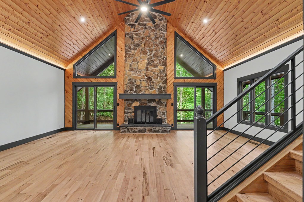 1583 Spring Cove Road