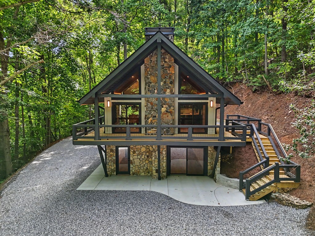 1583 Spring Cove Road