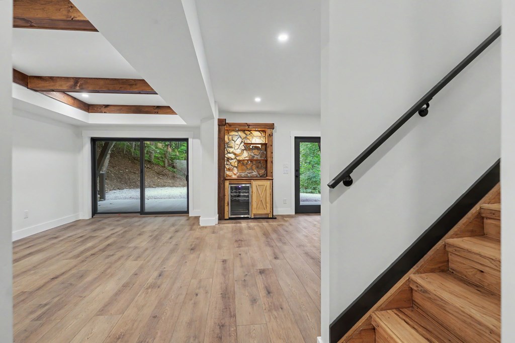 1583 Spring Cove Road
