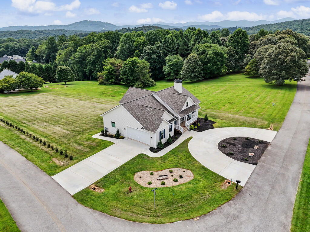 15 Kiloran Way