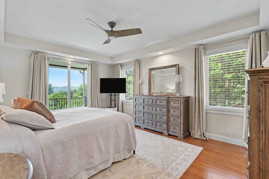 248 Sunset View