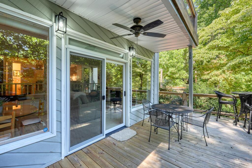 1710 Summit Trail