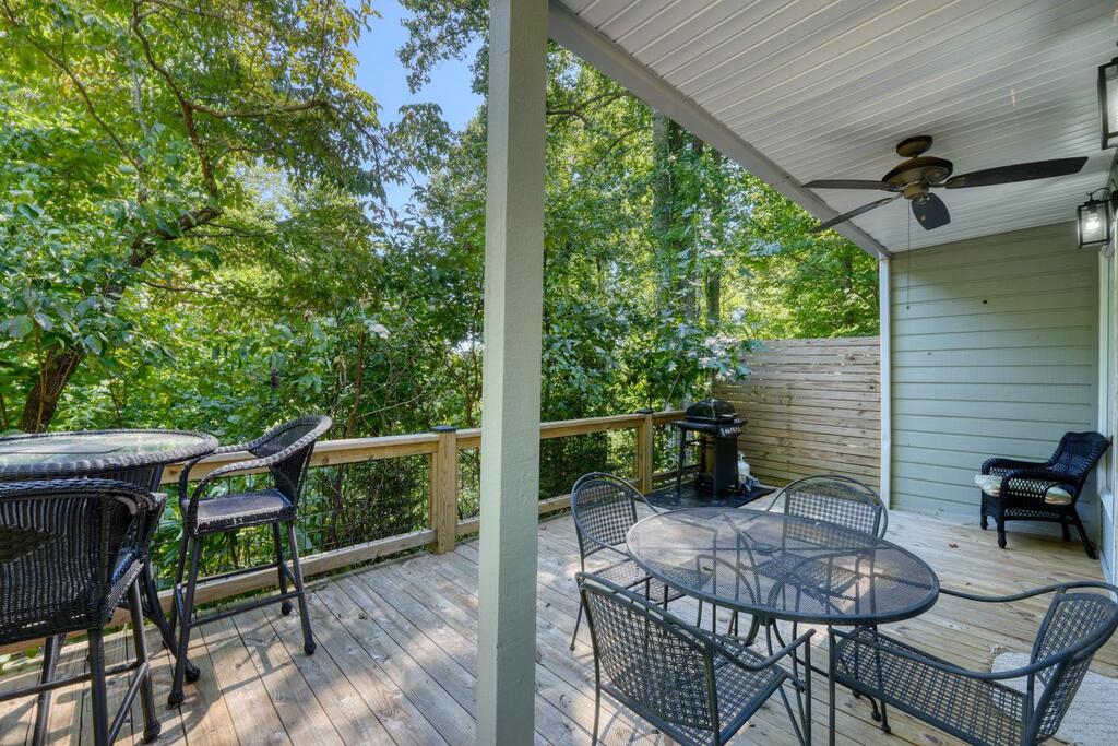 1710 Summit Trail