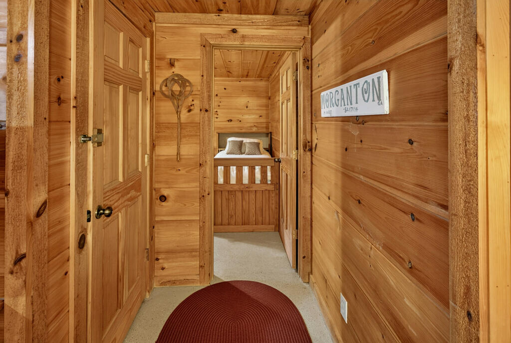 76 Channing Hollow