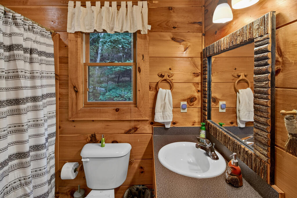 76 Channing Hollow