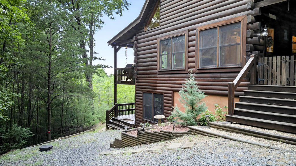76 Channing Hollow