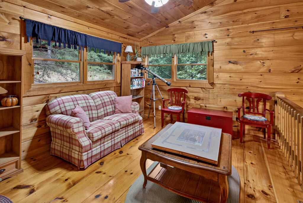 76 Channing Hollow
