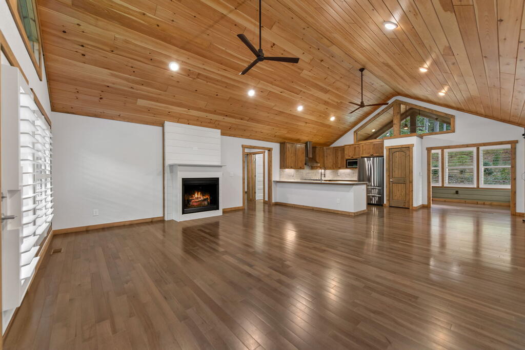 105 Loftis Mountain Road