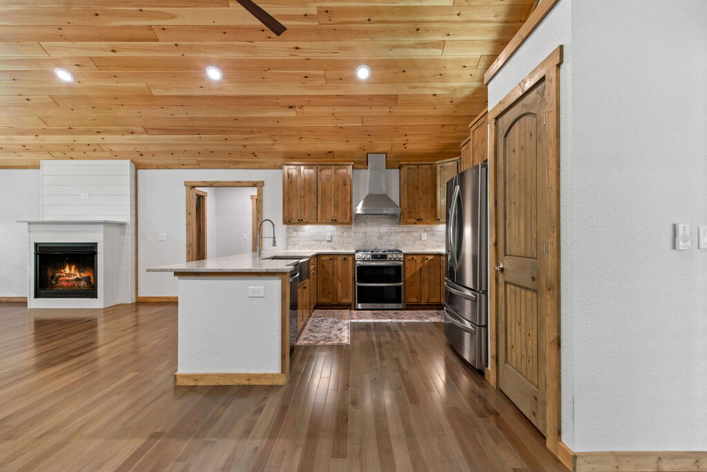 105 Loftis Mountain Road