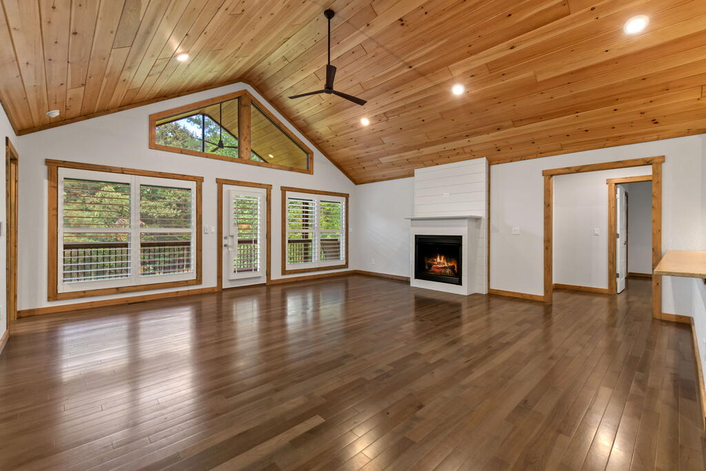 105 Loftis Mountain Road