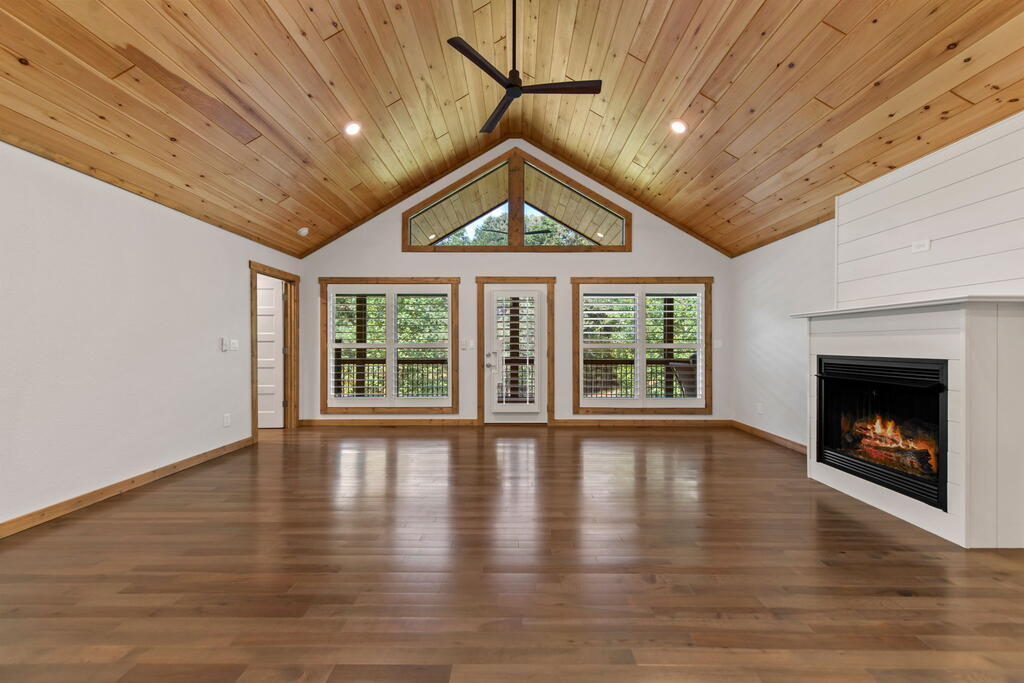 105 Loftis Mountain Road