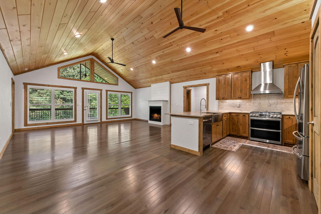 105 Loftis Mountain Road