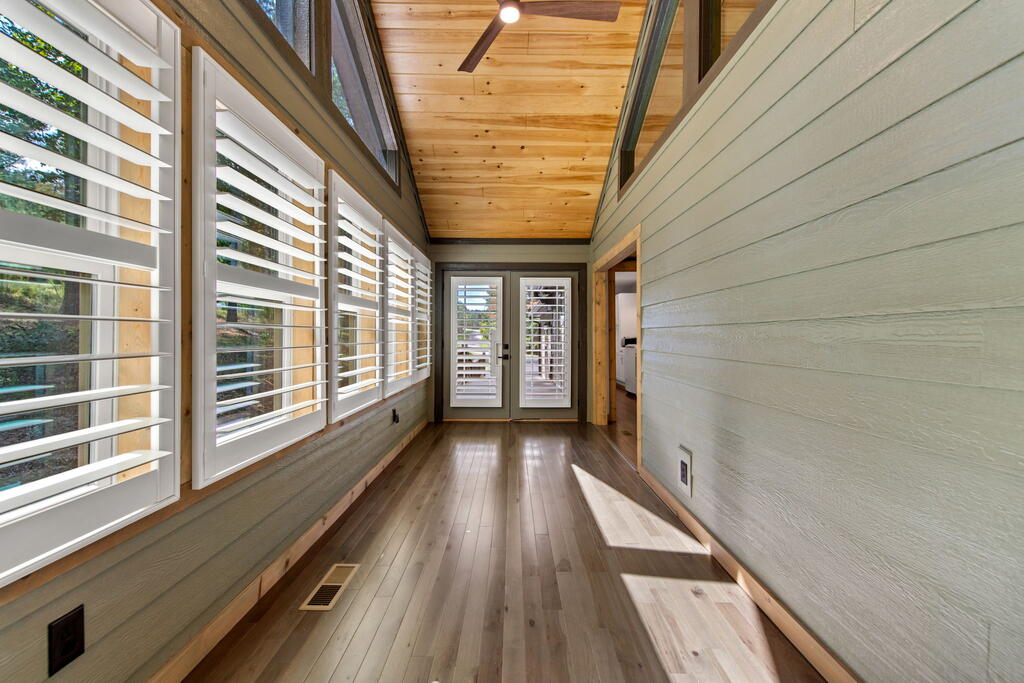 105 Loftis Mountain Road