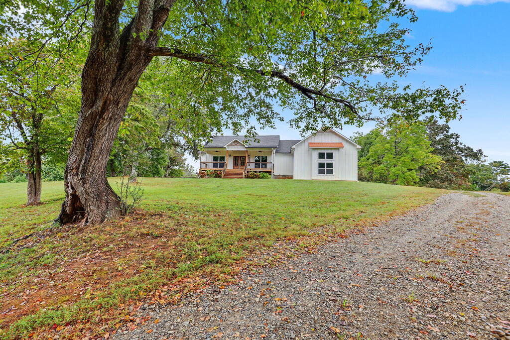 648 Crestwood Drive