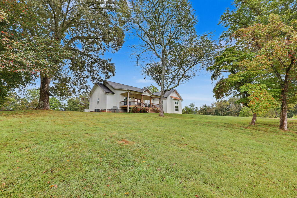 648 Crestwood Drive